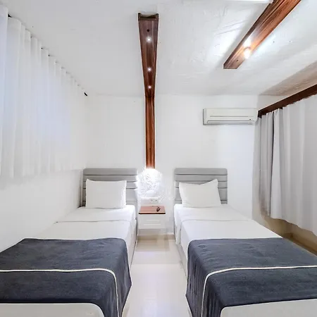 B House Ξενοδοχείο Αλακάτι