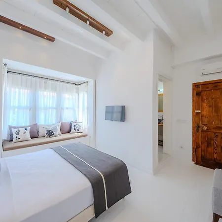 B House * Αλακάτι