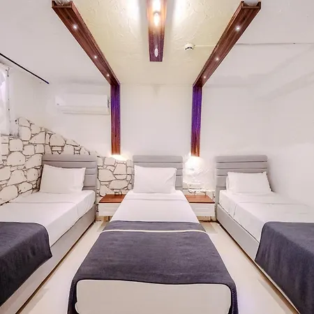 B House * Αλακάτι